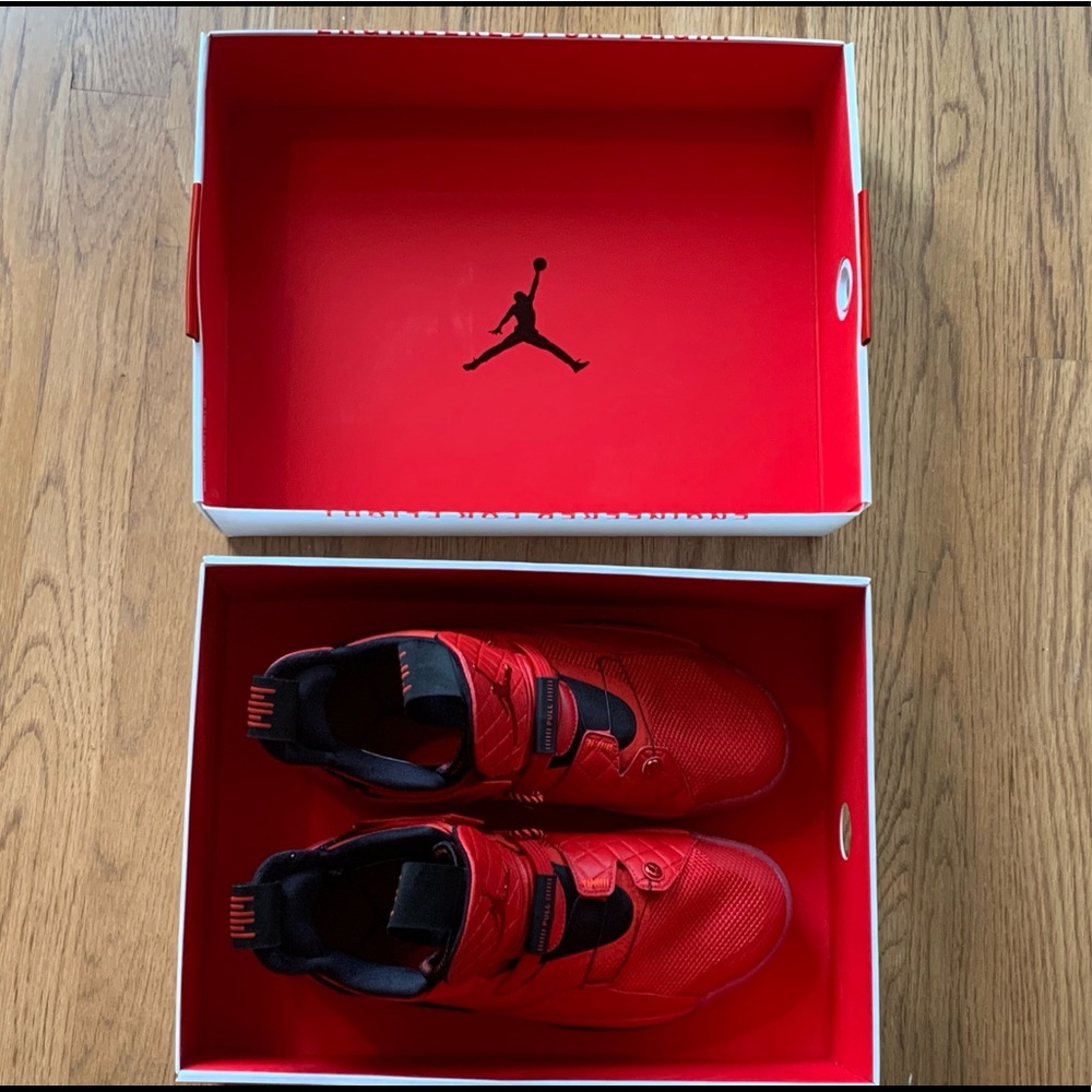 Air Jordan 33 'University Red'. Men’s Size 8.